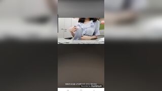 사무실에서 몰래 노출하는녀 korean bj (2)