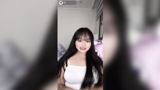틱톡 후원받고 신나서 눈깔뒤집는년