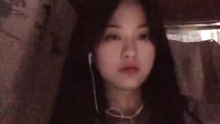 공부하다가 급꼴려서 ㅈㅇ하는 년