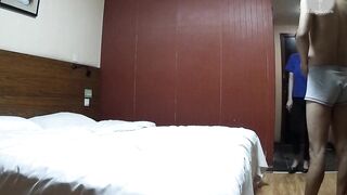 처음하는 성매매에 울어버리는 어린콜걸 ipcam korean porn