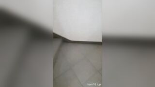 계단에서 고등학생 셀카