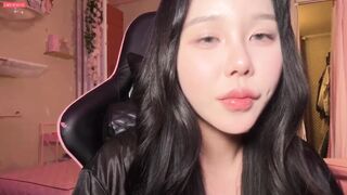 인스타 라방녀들 꼭지, 유륜, 털 노출 모음 (2) 1