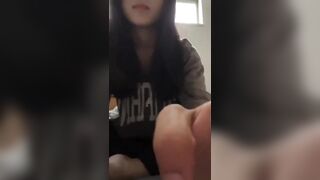 엄마 몰래 방에서 ㅈㅇ