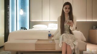 探花看上去像混血的腰細大長腿美女 探花 china