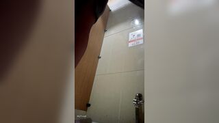 화장실 몰래카메라 미녀