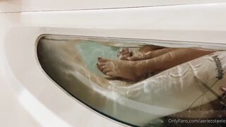 욕실에서 보지 때려가며 섹스하는 커플 korean porn vip