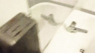 공중 화장실에서 따먹히는 유학생 제니 korean porn vip 01