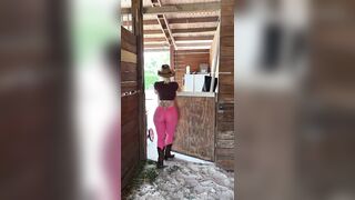 Cowgirl Becky Crocker Masturbates In A Stable OnlyFans
