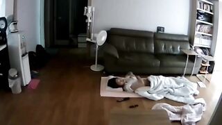 나 홀로 외로움을 달래는 옆집아줌마 korean porn