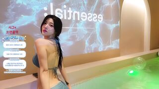 은퇴한 박틸다 블랙 비키니 4K 업스케일링  흡연 korean bj 1