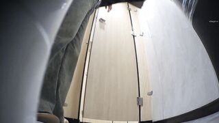 [ マジックハン​ド ☛ 購入済み ]【プレミアム・トイレ盗撮】「着替え＆排泄中の美女」 — パート2 toilet 2 11-180426