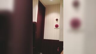 複眼洗面所 No.01 お目目がくりっとした超美少女外撮りたっぷり4名収録 voyeur jp 2