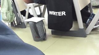 【定番・トイレ映像】「青春への賛歌」シリーズ：完全版 — 高校2年生の少女が、その可憐な秘部から排尿する様子を至近距離で捉えた映像に加え toilet 2 17-190426