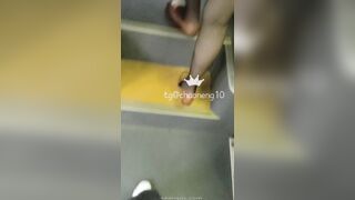 新たにリークされた❤️ 衝撃的な映像 【路上銃撃】超爆発！少女を撃ち、射精排尿（2） ipcam 35-190426