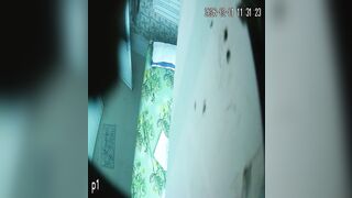 ハッカーたちが、オーラルセックスや射精、その他の特別なサービスを客に提供するマッサージ店や売春宿を密かに撮影している ipcam 02-270426