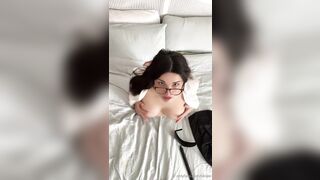 Blinkx Records Herself Masturbating On The Bed OnlyFans