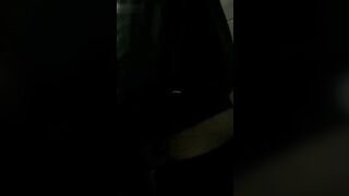 (한국야동) 화장실에서 알바뛰는 생계형 대딸러 korean porn vip