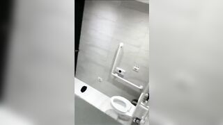 둘이서 화장실가길래 잽싸게 찍은영상 korean porn vip
