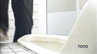H Toilet 6-10 voyeur jp 140526 01