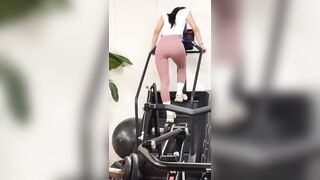 (한국야동) ㅈㅉ 헬스장 레깅스 누나 korean porn vip