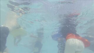 【期間限定】プールの中の秘密 voyeur jp 170526