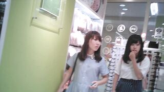 新カメhd動画-カワイイ娘の生パンツ逆さ撮りno32-顔あり voyeur jp 01-210526
