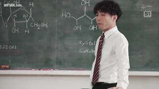 SONE-649 After rubbing the aphrodisiac into the crotch of a barely... Reducing Mosaic JAV