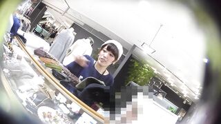 店員撮り８３ ちょっとだけ２日撮り 逆さパンチラにてusedにされてしまうお姉さん voyeur jp