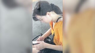 電車 胸チラ巨乳ちゃんの谷間を眺めて移動顔有 voyeur jp